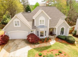 10695 Dunoon Dr, Alpharetta, GA 30022