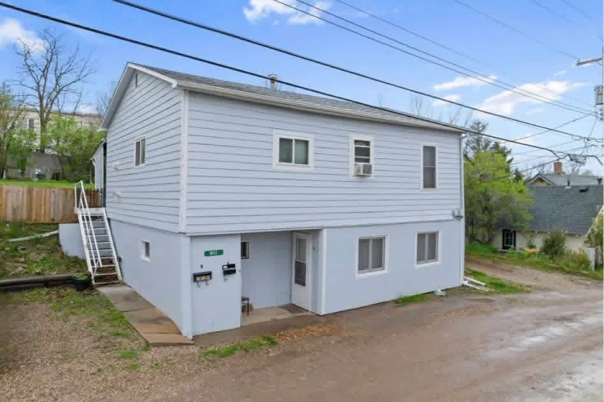 1 bed, 768 sqft, $950 — Photo 2