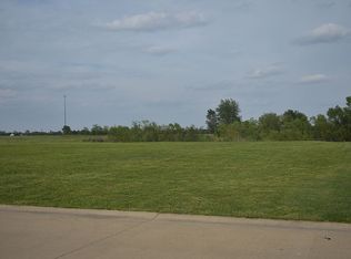 3806 S Whistling Meadows Ln, Decatur, IL 62521