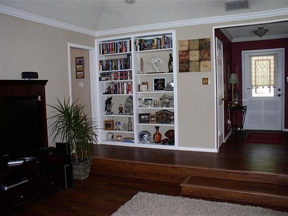 4th image of 1403 Northglen Ct