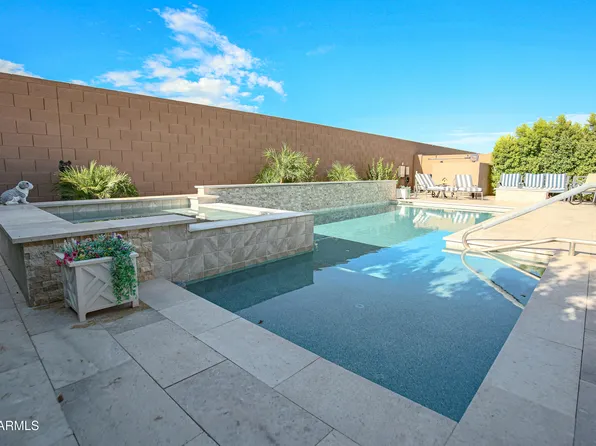 17072 W POINSETTIA Drive, Surprise, AZ 85388