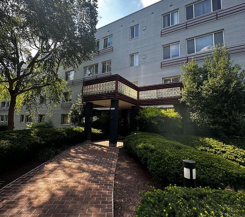 1st image of 3701 5th St S APT 208