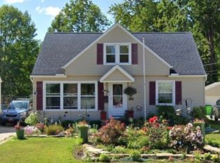 30824 Clarmont Rd, Willowick, OH 44095