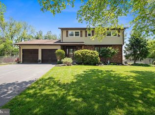 19 Strassberg Ct, Hamilton, NJ 08690