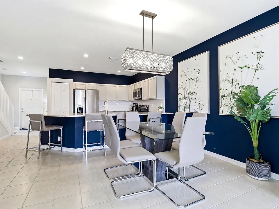 13354 Georgian Ct
