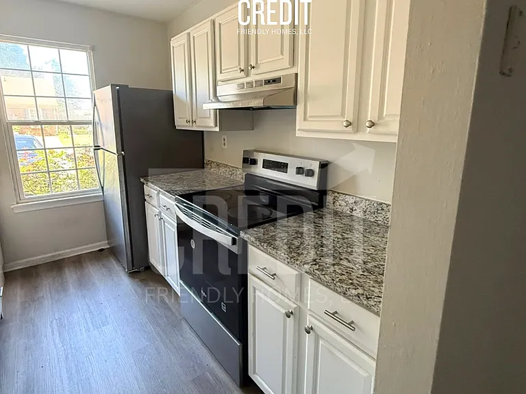 515 Peregrine St — Photo 6
