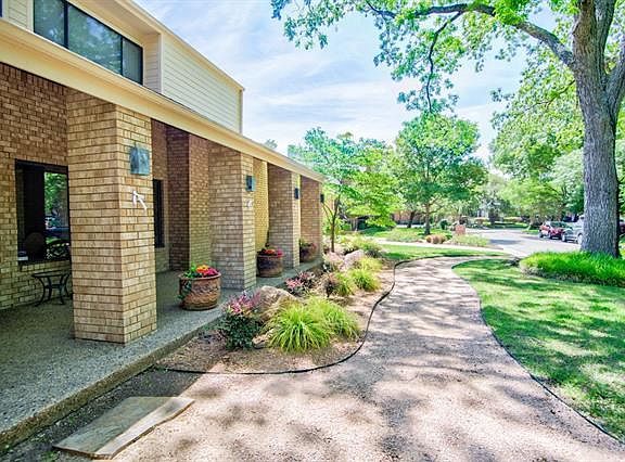 3rd image of 8728 Arbor Park Ct