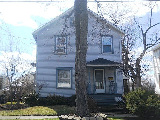 1st image of 911 E Church St