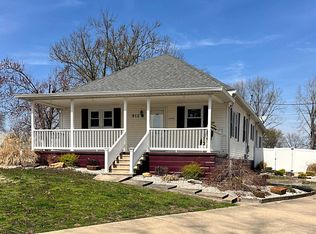 912 Maxwell Ave, Washington, IN 47501