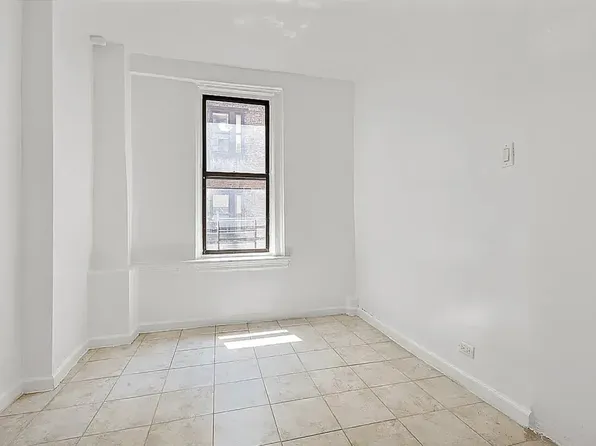 565 West 139th Street image 6 of 7