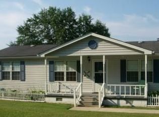 548 Mockingbird Rd, Jacksons Gap, AL 36861