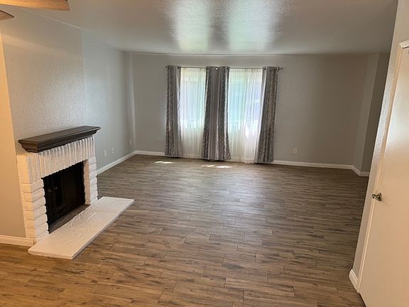 3rd image of 2061 W Redlands Blvd APT 11C