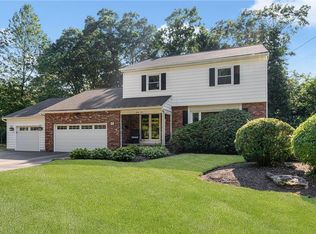 45 Verdant Ln, Warwick, RI 02886