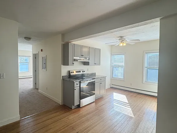 5 Austin St #2, Blackstone, MA 01504