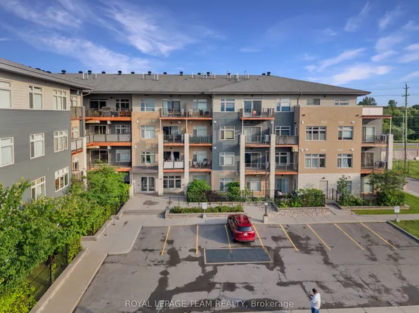 2785 Baseline Rd #215, Ottawa, ON K2H 0B7