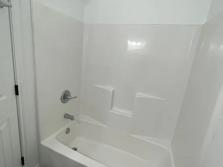 820 Alexander Rd — Photo 5