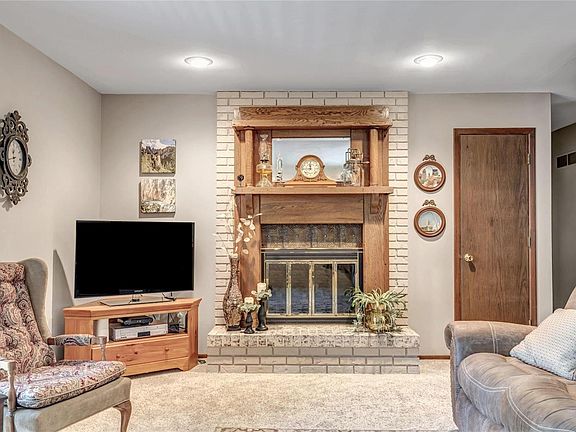 5th image of 2648 Softwood Dr