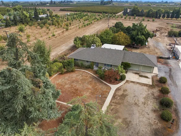 11920 S Smith Avenue, Kingsburg, CA 93631