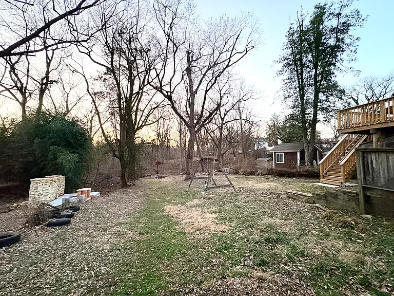 4021 Parkside Dr — Photo 29