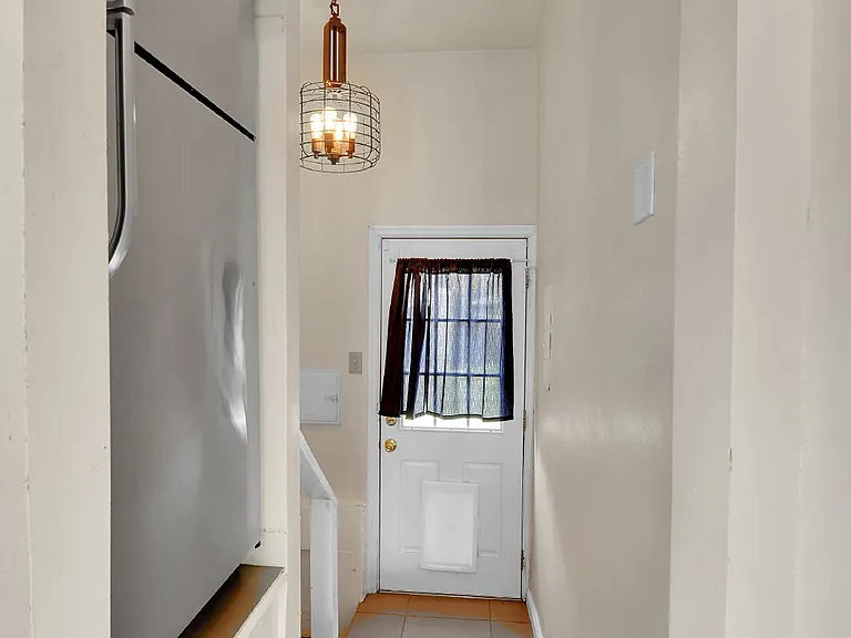 2245 S Franklin St — Photo 25