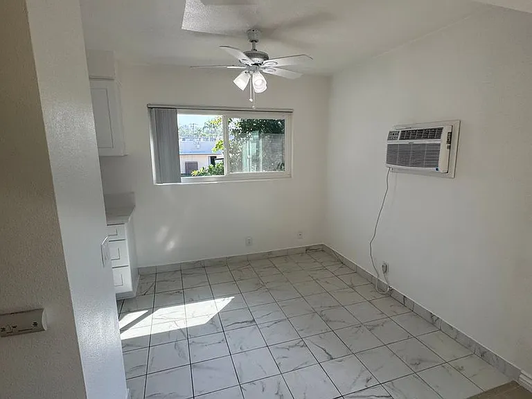 2250-2260 Kenrich Ct. — Photo 8