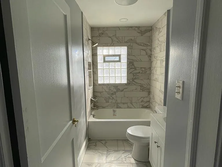 136 Girard Ave — Photo 9