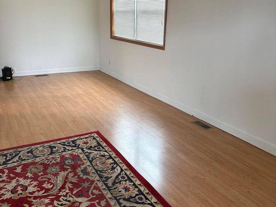 2nd image of 134 Buckeye Cir
