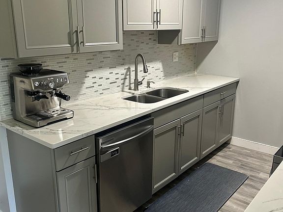 2nd image of 435 Abbott Farm Ln #435