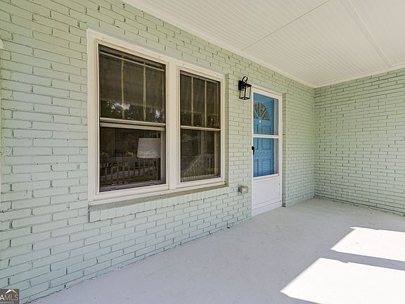 3rd image of 1829 Mercer Ave