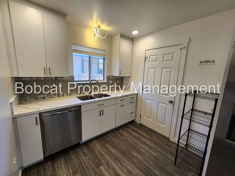 3604 Imperial Way — Photo 9