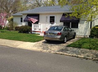 17 Merion Dr, Somers Point, NJ 08244