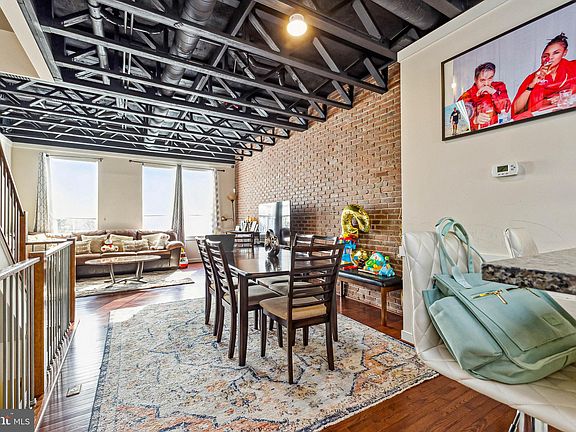 4th image of 115 Woodstream Cir #1280