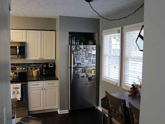 4th image of 256 Independence Dr
