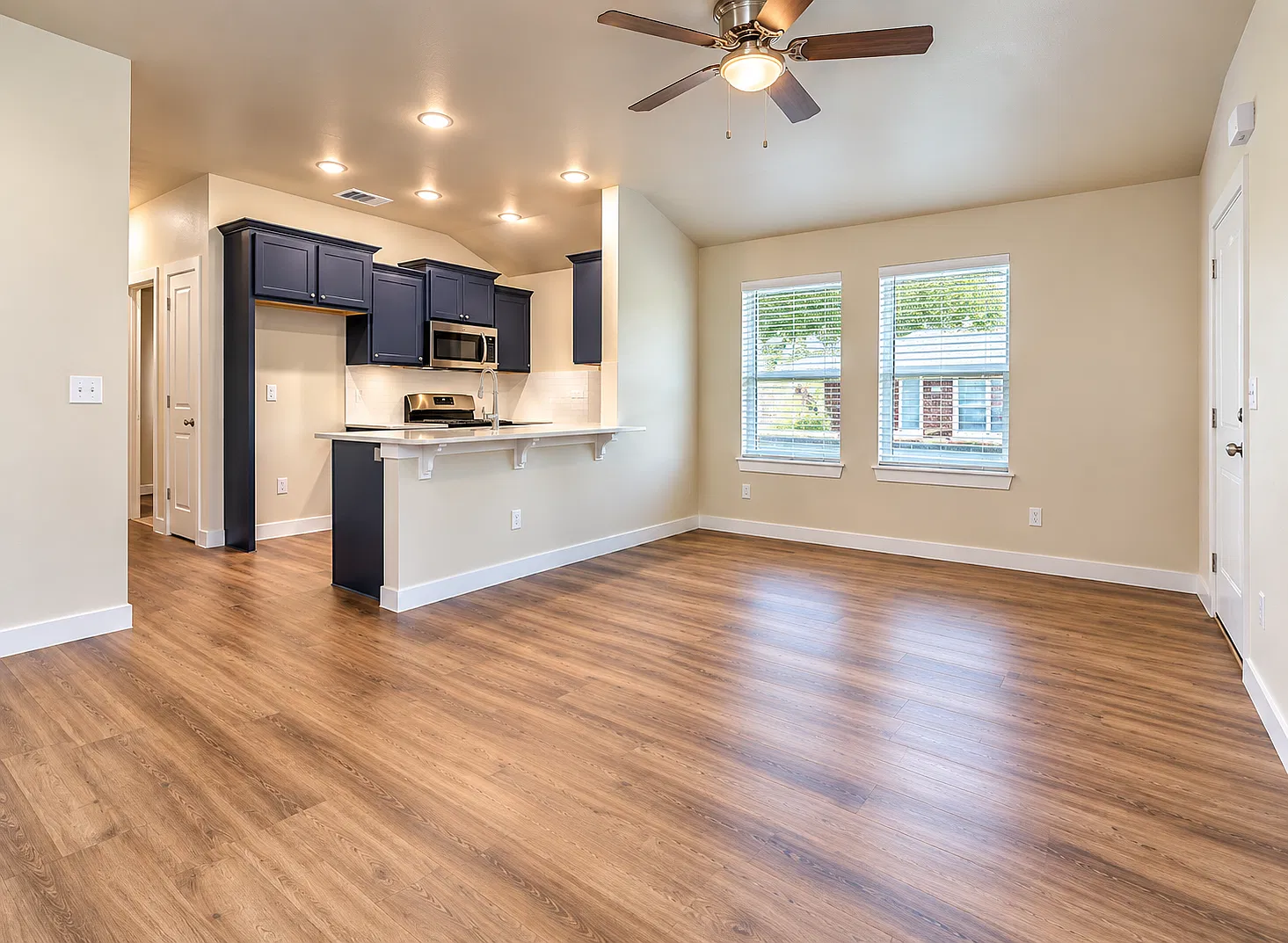3 bed, 1150 sqft, $1,400 — Photo 3