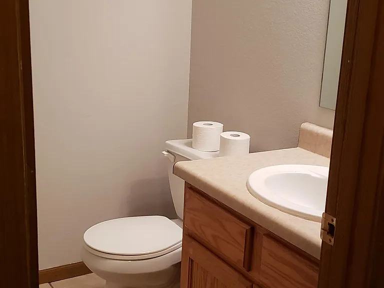 1114 Augusta Ln — Photo 5