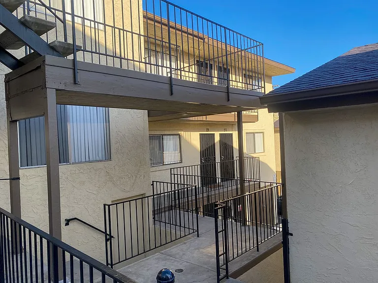 Estrella Gardens — Photo 21