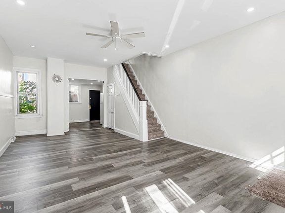 5th image of 2061 Sigel St