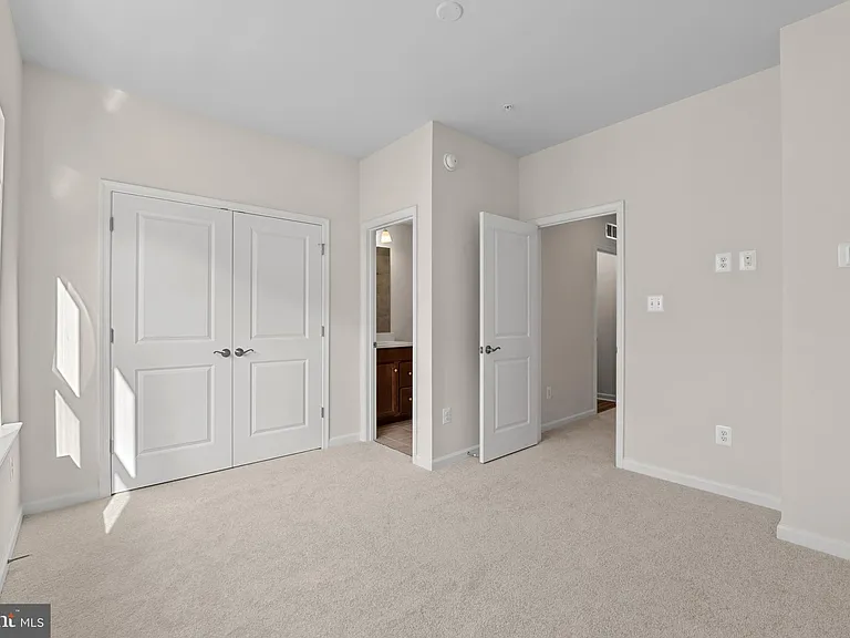 6045 Soho Way — Photo 17