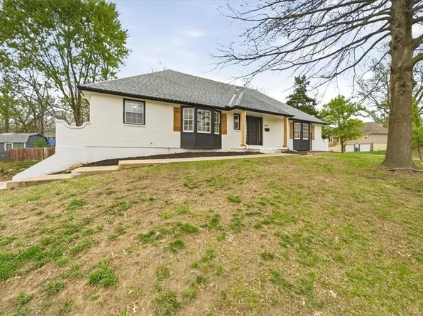 12816 Overhill Ave, Grandview, MO 64030