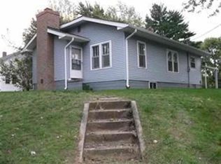 552 E John St, Plainville, IN