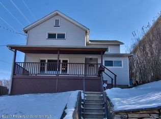 1122 Taylor Ave, Dunmore, PA 18510