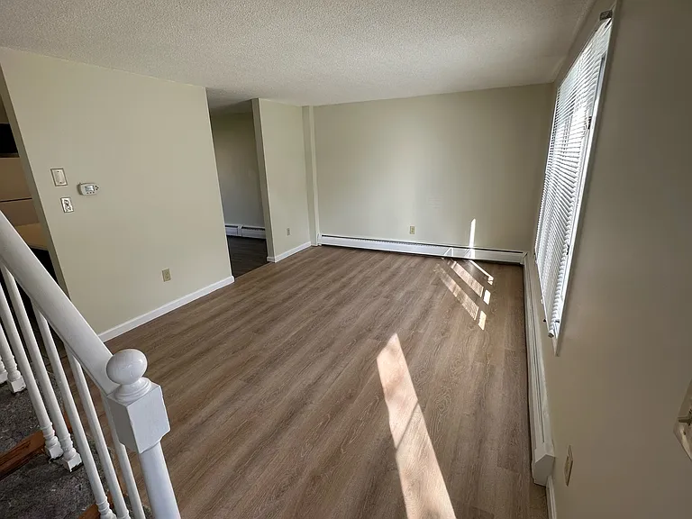 65 Lambert St #12 — Photo 5