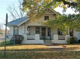 913 Sycamore St, Muscatine, IA 52761