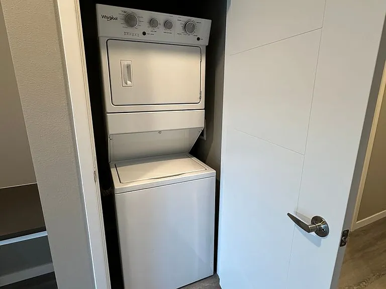 5th Street Lofts — Photo 40