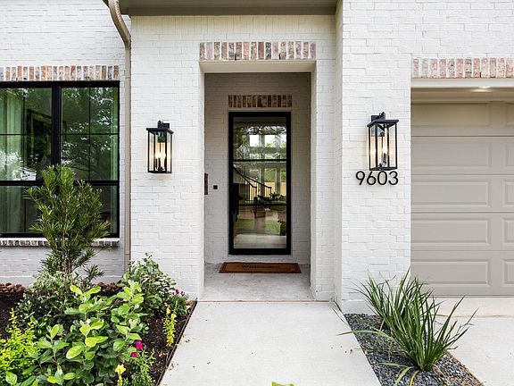 2nd image of 9603 Carousel Ln