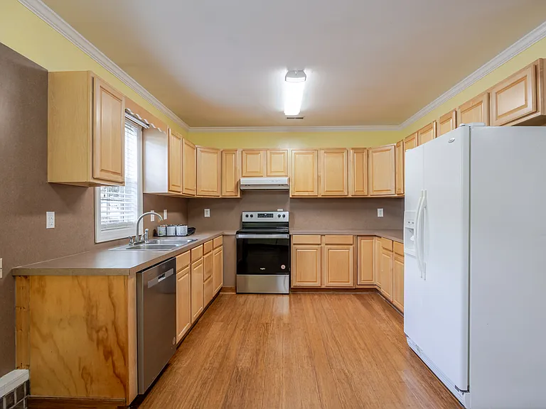 2621 1/2 W Willow Dr — Photo 7