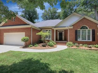 17441 Cambridge Grove Dr, Huntersville, NC 28078