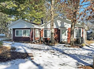 313 N Shore Dr, Oxford, WI 53952