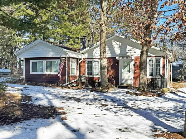 313 N Shore Dr, Oxford, WI 53952