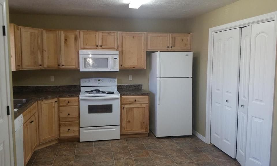 2nd image of 2836 Hunters Loop Unit D